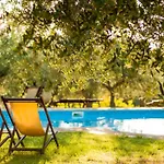Drei-zimmer-panorama-wohnung Mit Terrasse Und Sommerpool By Interhome Pésaro